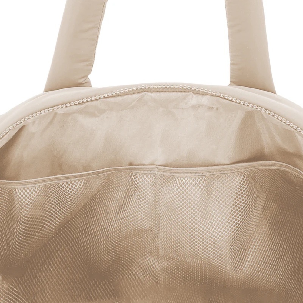 MYTAGALONGS The Cloud Duffle in Creme - Picture 4 of 9